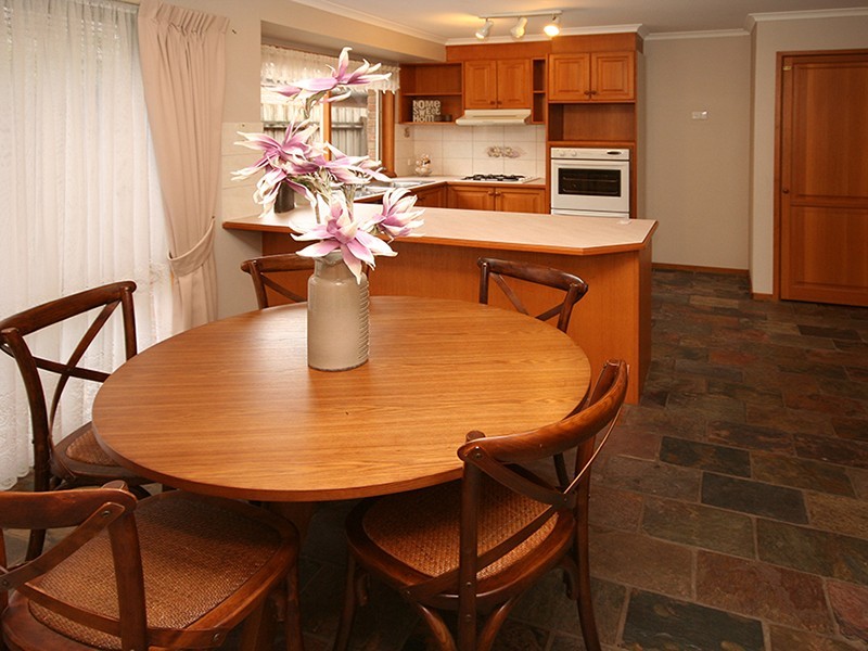 Cranbourne North VIC 3977