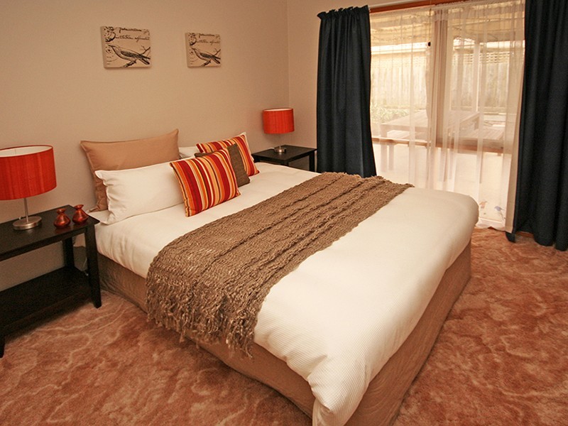 Cranbourne North VIC 3977