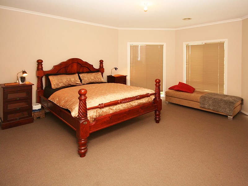 Cranbourne East VIC 3977