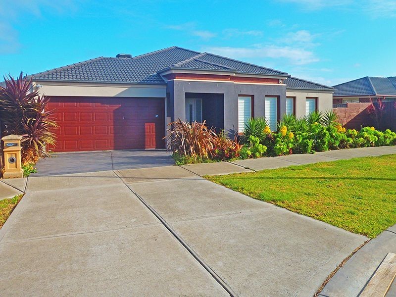 5 Golden Wattle Court, Cranbourne VIC 3977