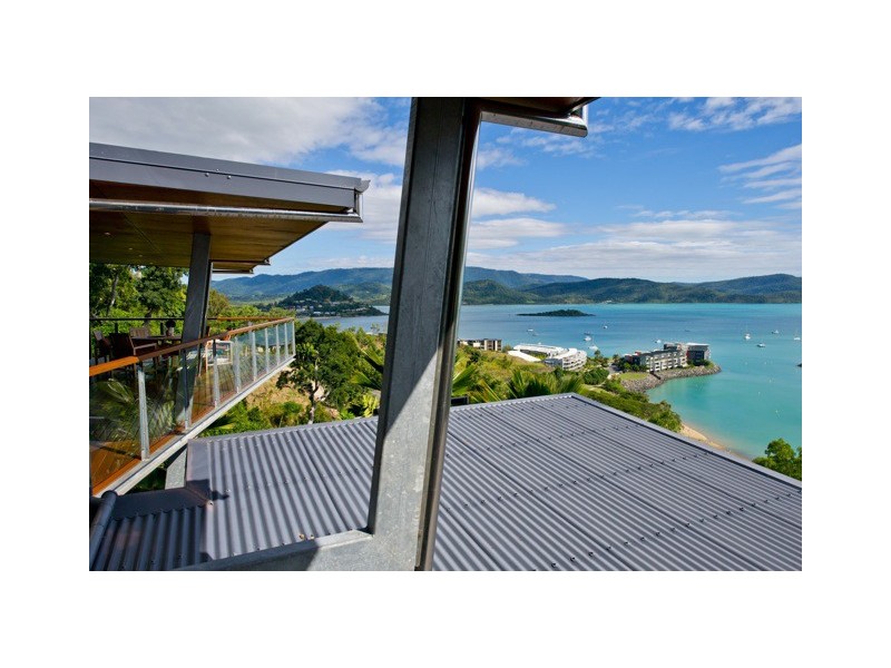 22a Kara Crescent, Airlie Beach QLD 4802