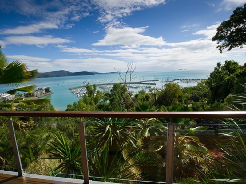 22a Kara Crescent, Airlie Beach QLD 4802