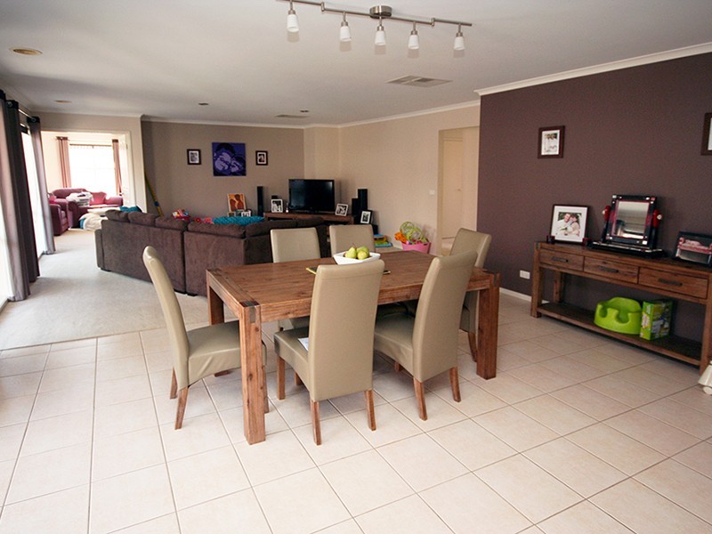 Cranbourne East VIC 3977