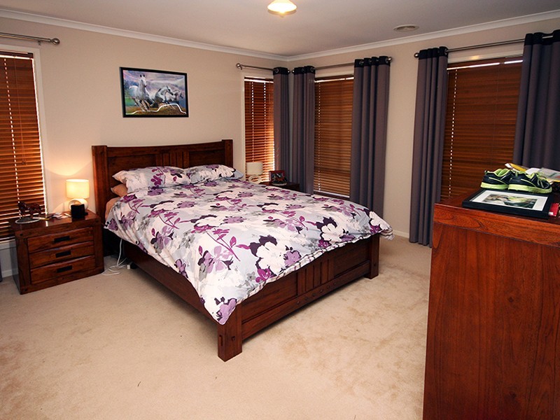 Cranbourne East VIC 3977