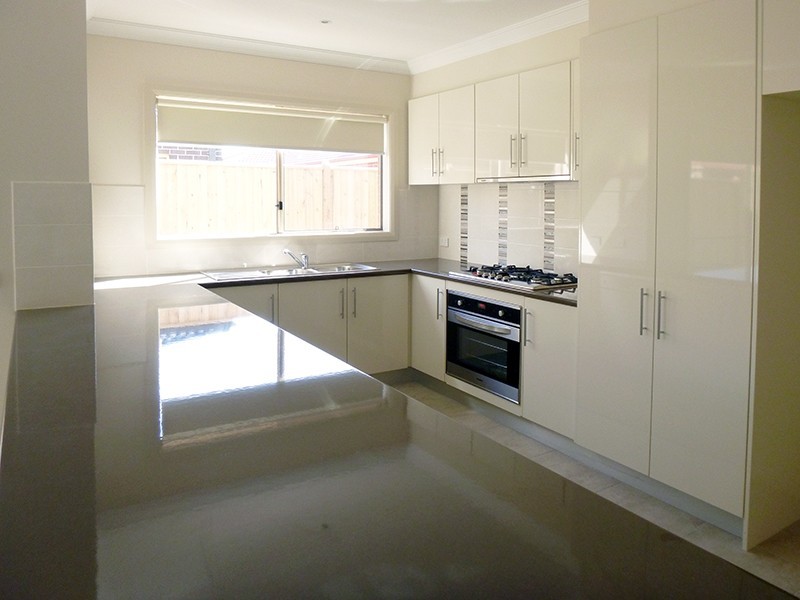 13 Starlight Rise, Cranbourne East VIC 3977