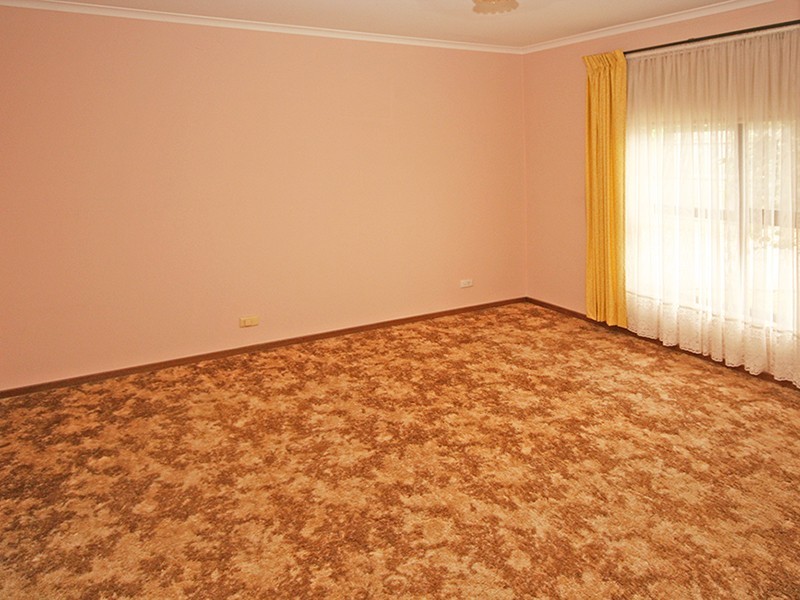 2/26 Bakewell Street, Cranbourne VIC 3977