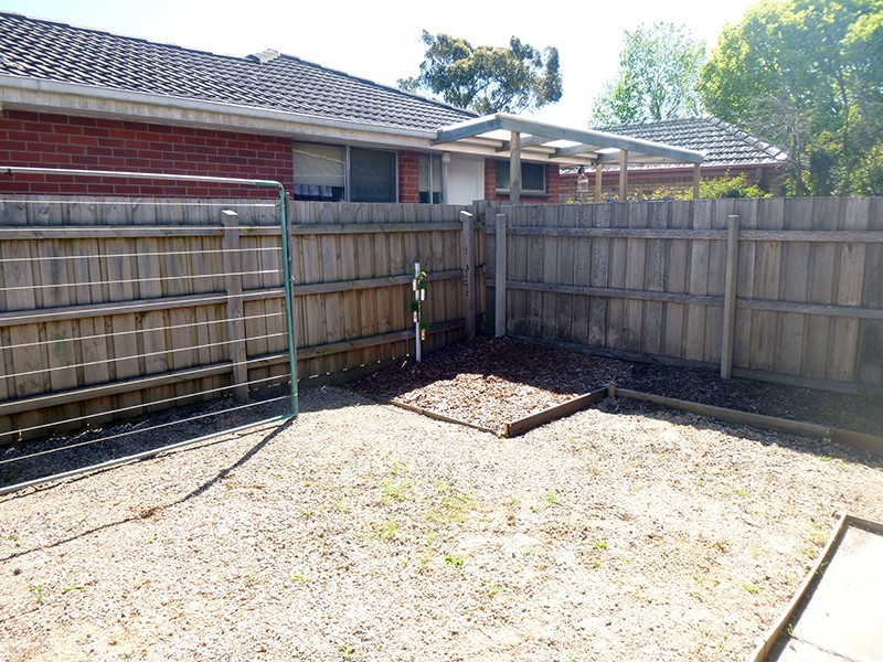 2/189 Sladen Street, Cranbourne VIC 3977