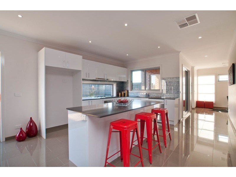 Cranbourne VIC 3977