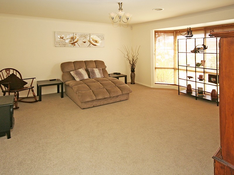 Lynbrook VIC 3975
