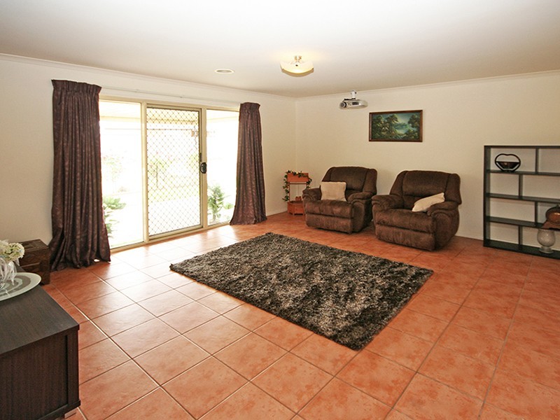Lynbrook VIC 3975