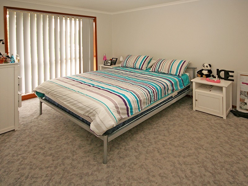 Cranbourne North VIC 3977
