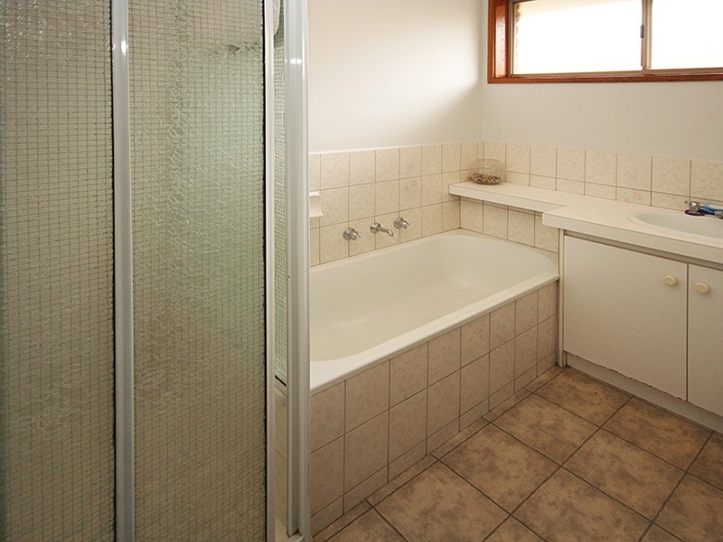 Cranbourne North VIC 3977