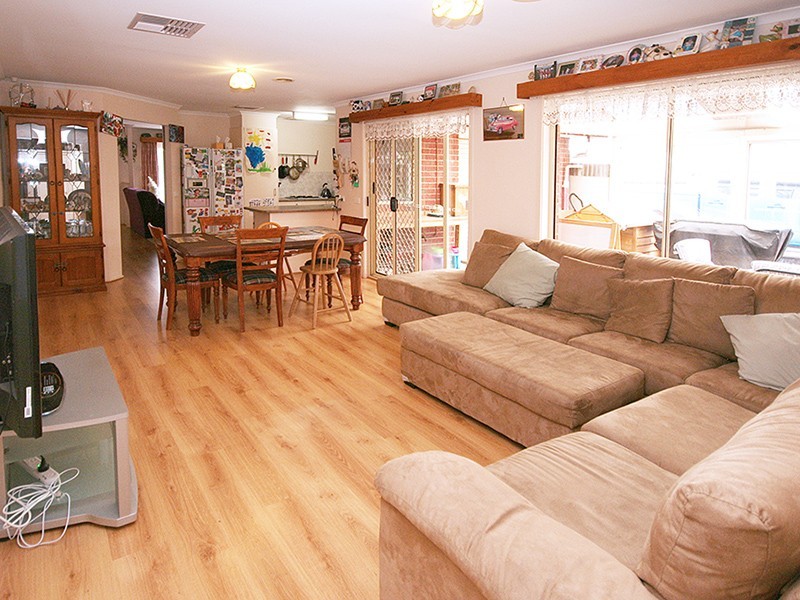 Cranbourne North VIC 3977