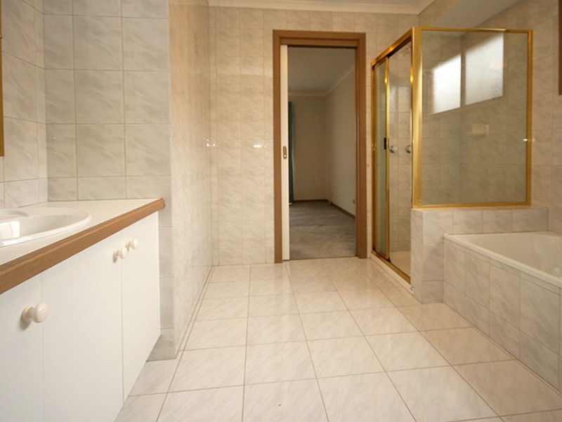 Cranbourne East VIC 3977