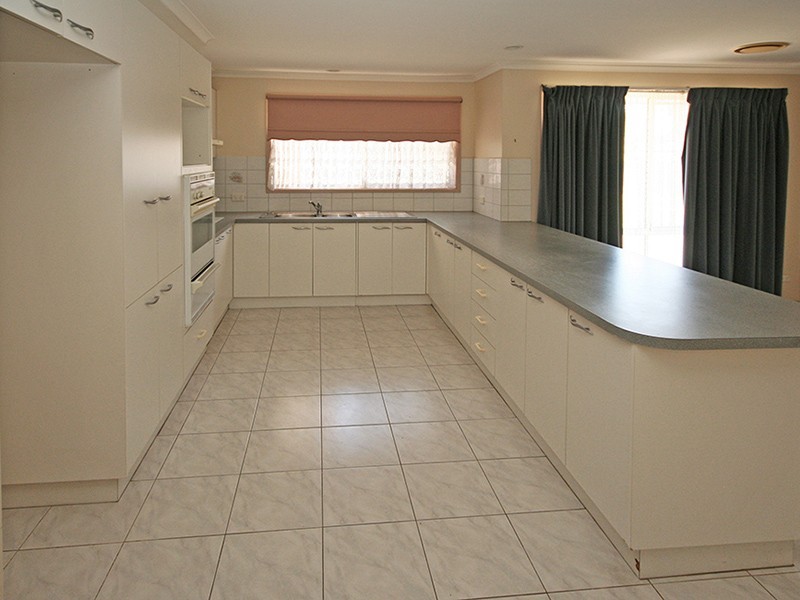 Cranbourne North VIC 3977