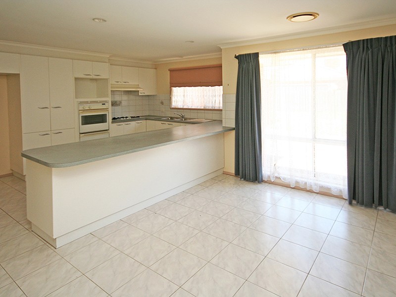 Cranbourne North VIC 3977