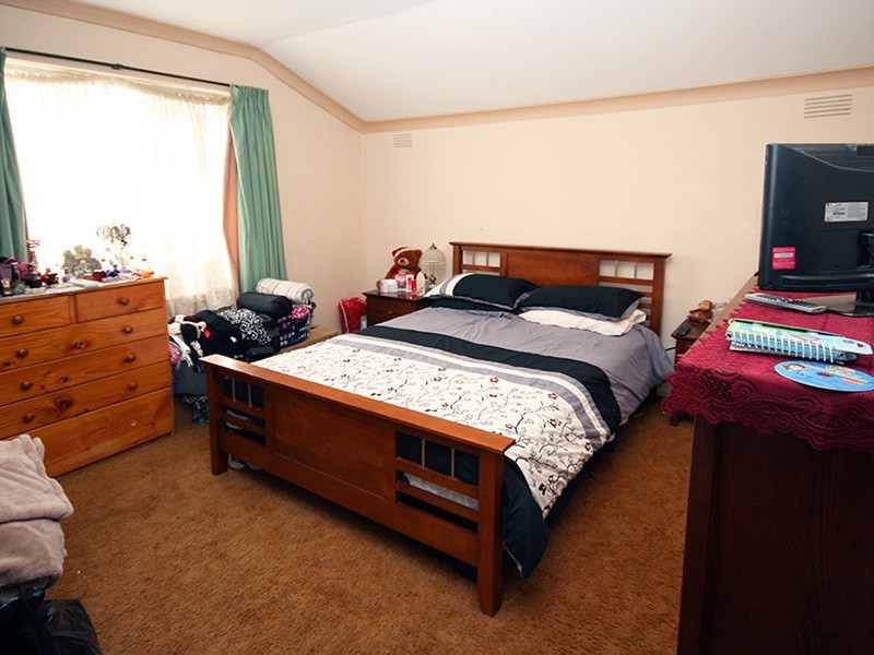 Junction Village VIC 3977