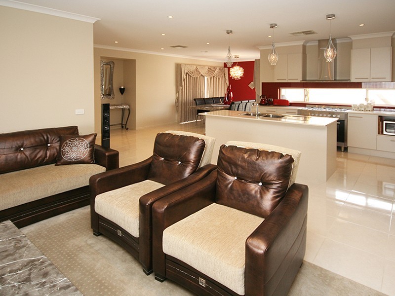 Cranbourne East VIC 3977