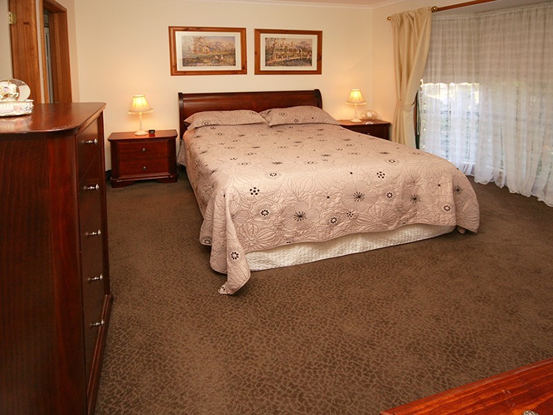 Cranbourne North VIC 3977