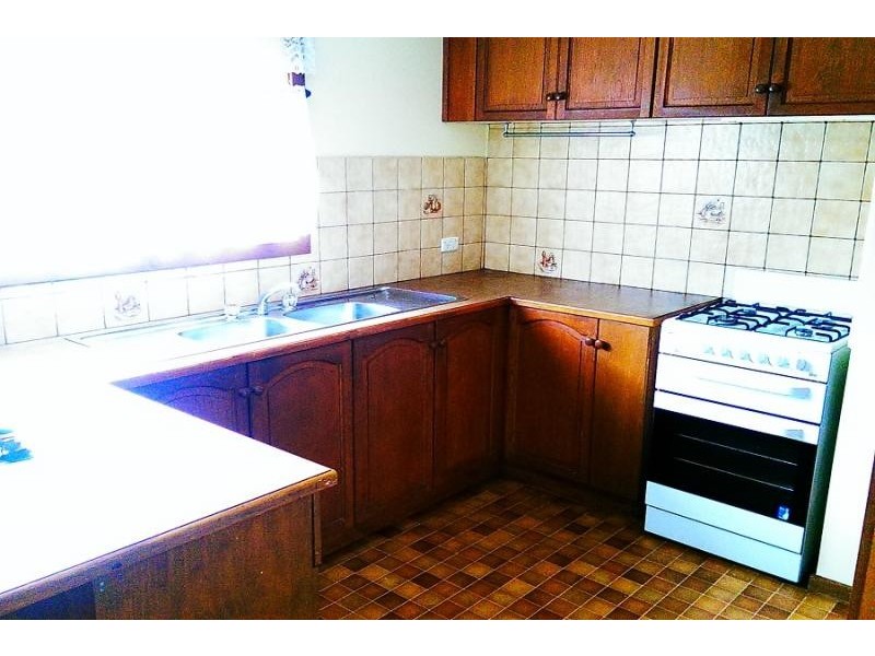 1/215 Sladen Street, Cranbourne VIC 3977