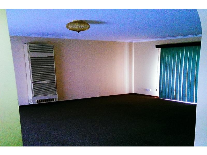 1/215 Sladen Street, Cranbourne VIC 3977