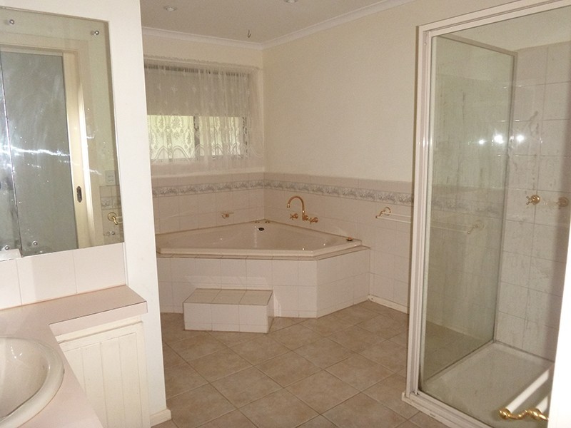 40 Mayfield Road, Cranbourne VIC 3977