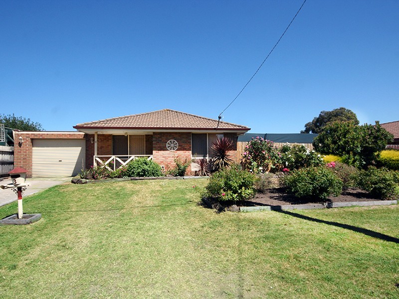 3 Dean Court, Cranbourne West VIC 3977