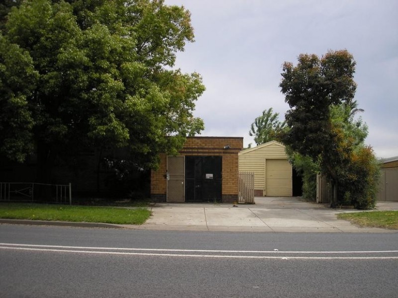 2/49 Bakewell Street, Cranbourne VIC 3977