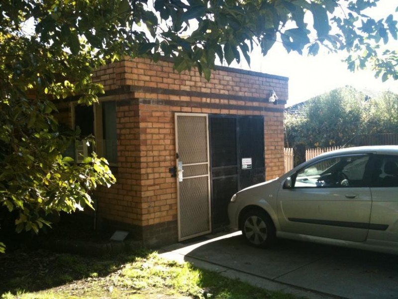 2/49 Bakewell Street, Cranbourne VIC 3977