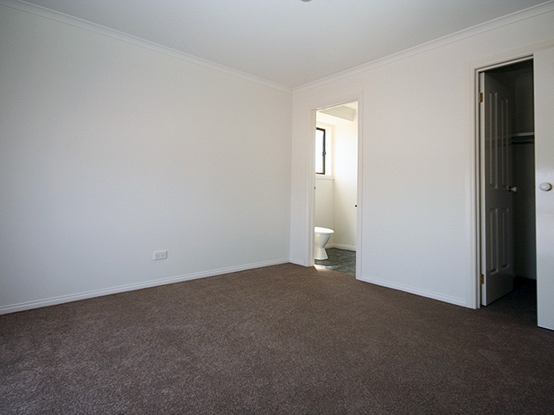 Cranbourne West VIC 3977