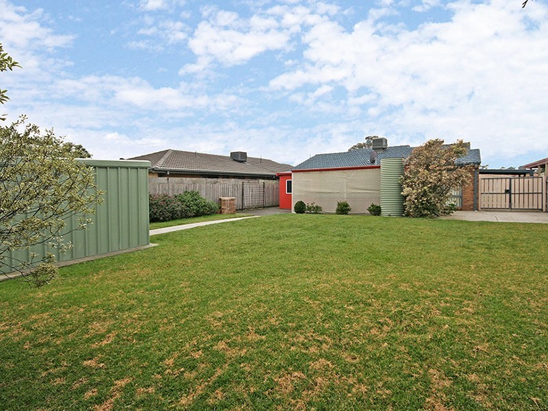 Cranbourne North VIC 3977