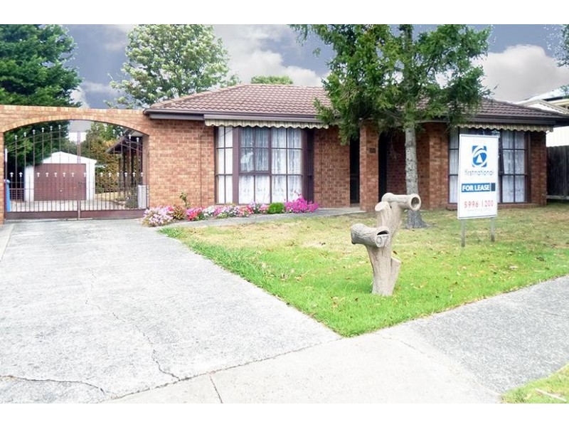 97 Lesdon Avenue, Cranbourne VIC 3977