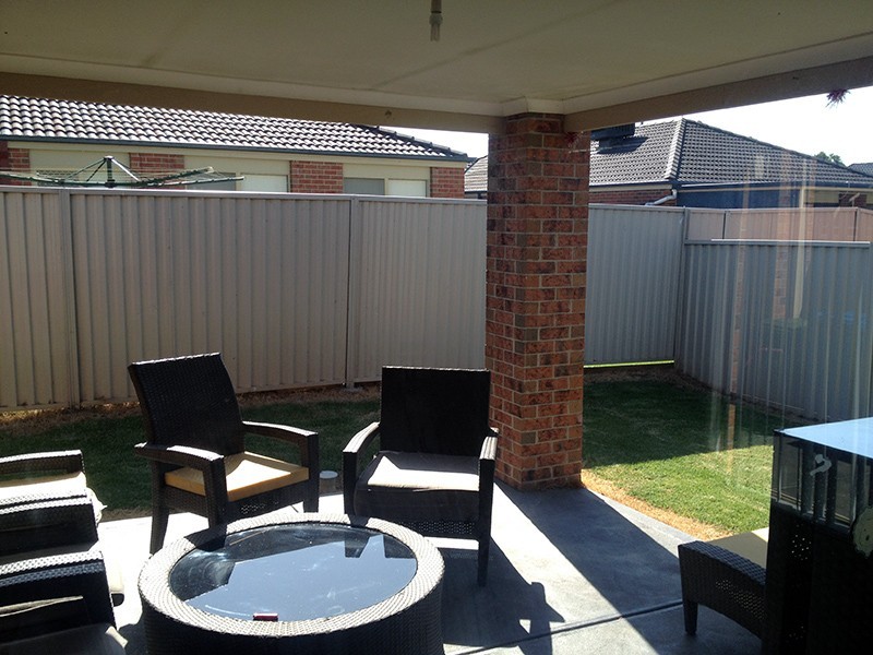 41 Broad Oak Drive, Cranbourne East VIC 3977