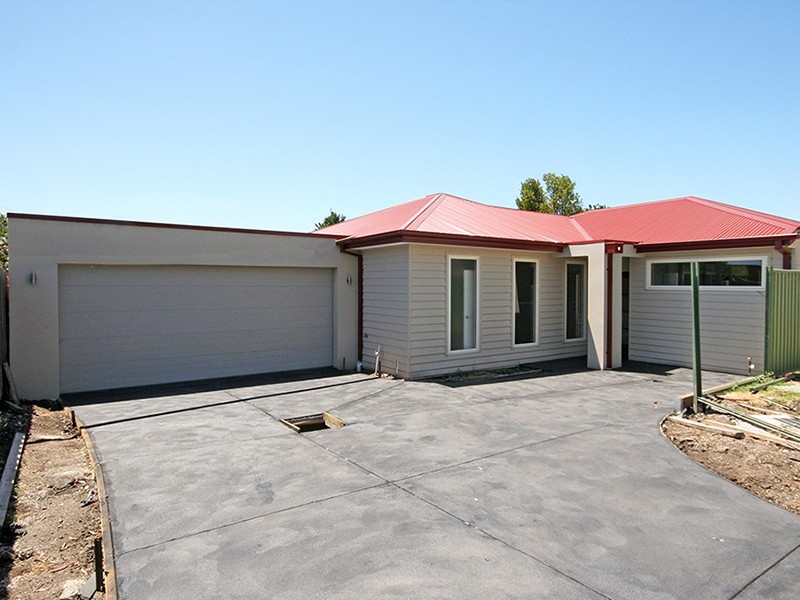 Cranbourne VIC 3977