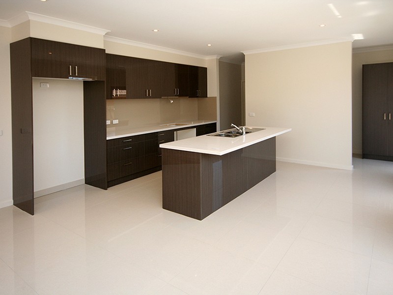 Cranbourne VIC 3977