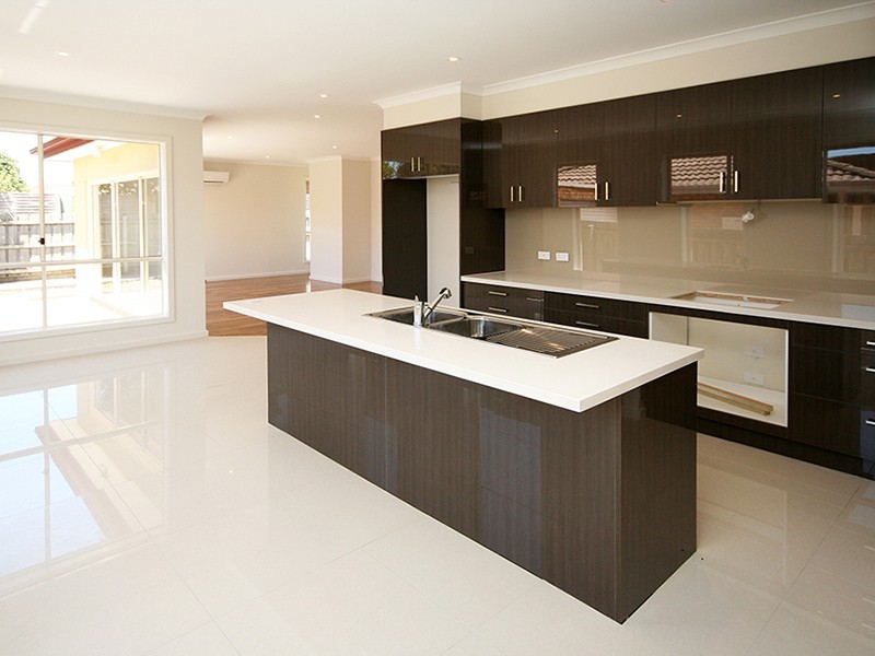 Cranbourne VIC 3977