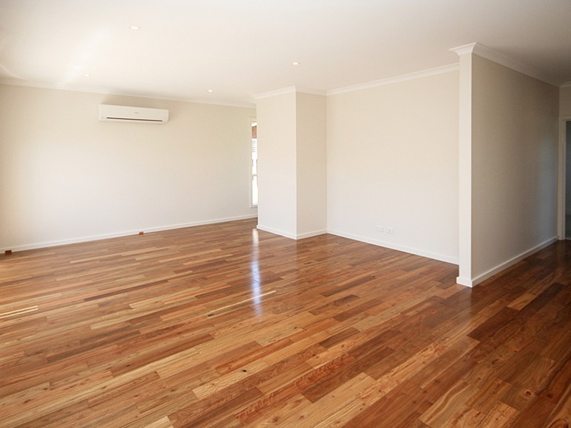 Cranbourne VIC 3977
