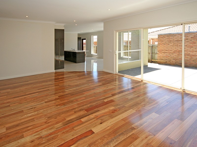 Cranbourne VIC 3977