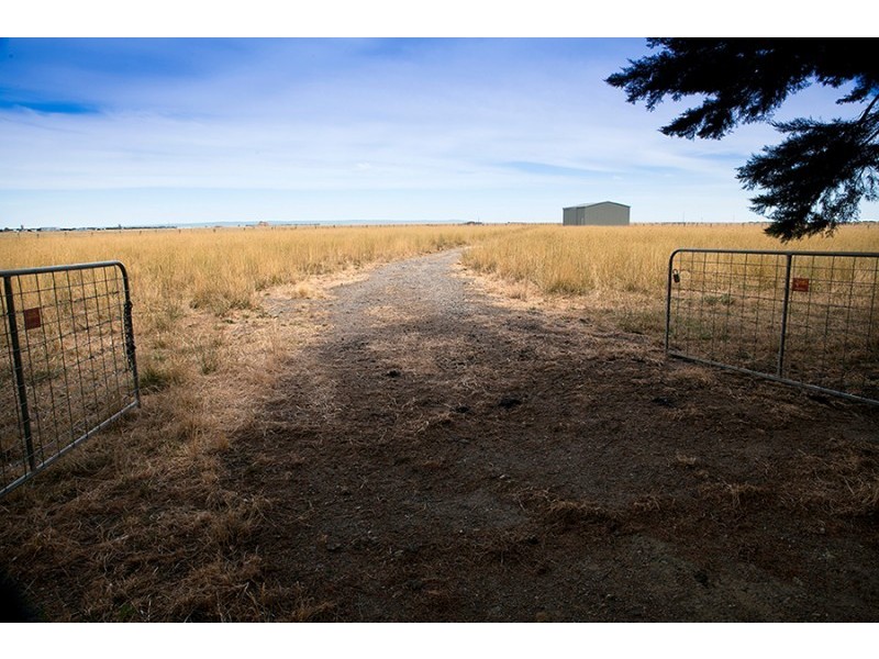 Caldermeade VIC 3984