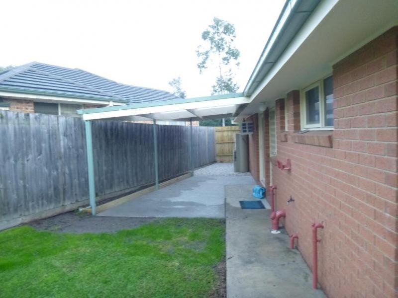 4 Lawson Close, Cranbourne VIC 3977