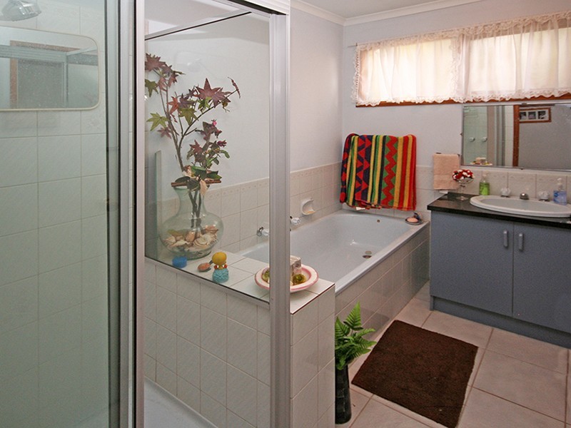 Cranbourne North VIC 3977