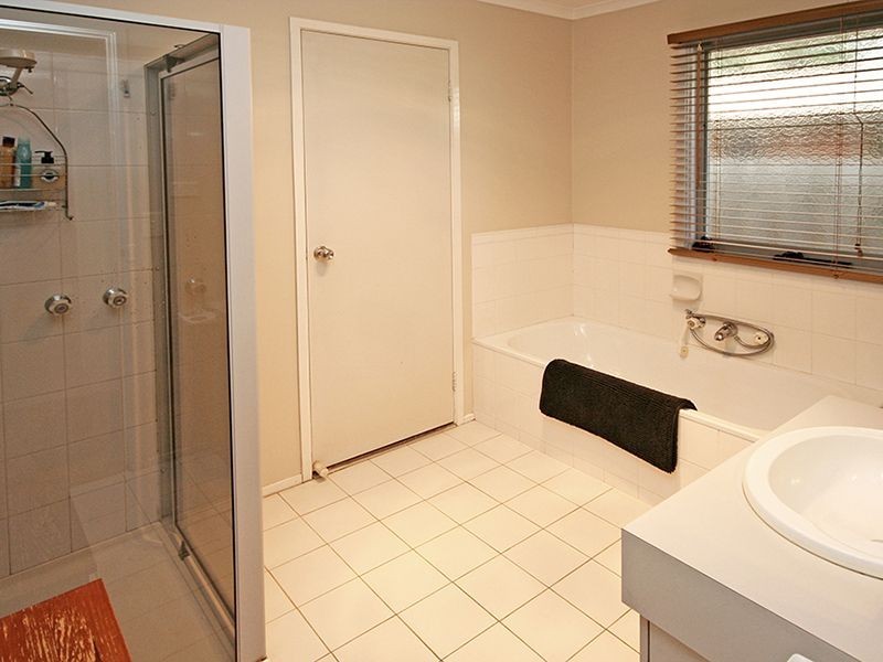 Narre Warren South VIC 3805