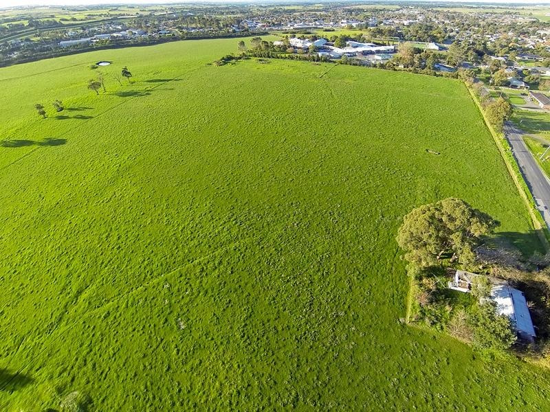 165 Rossiter Road, Koo Wee Rup VIC 3981
