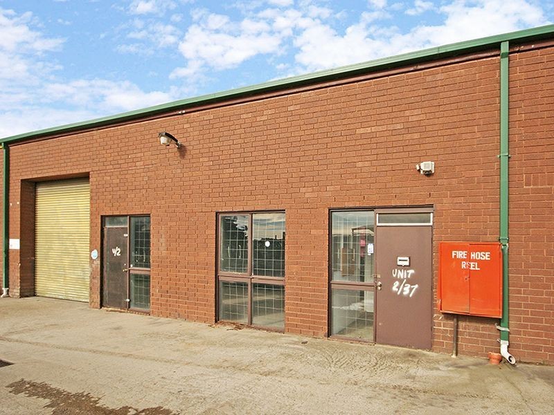 2/37 Cameron Street, Cranbourne VIC 3977