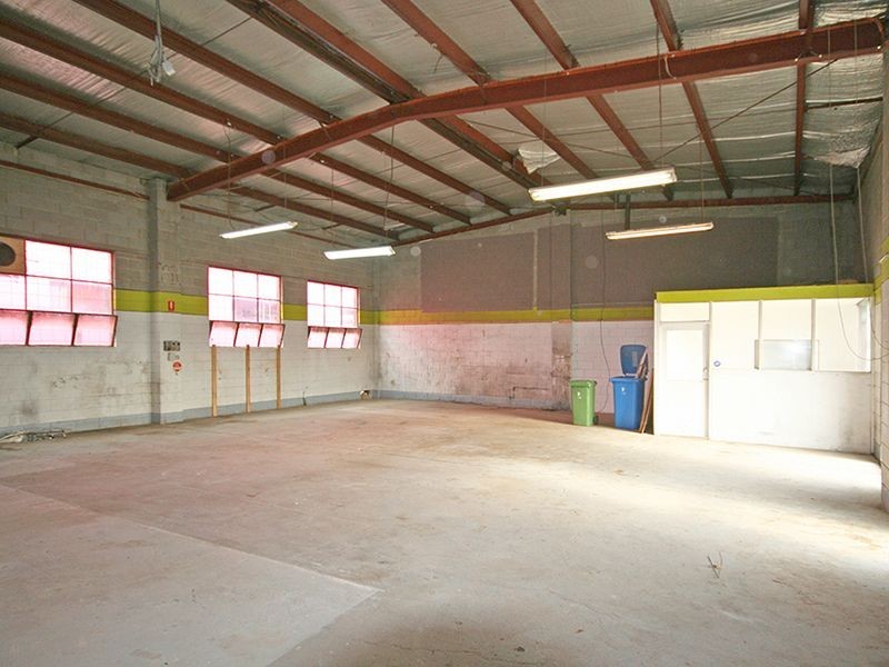 2/37 Cameron Street, Cranbourne VIC 3977