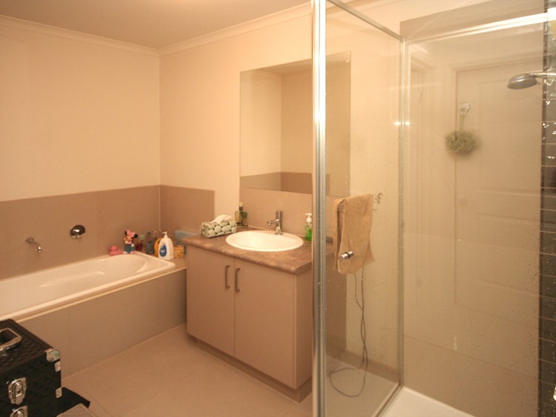 1A Houlder Avenue, Junction Village VIC 3977