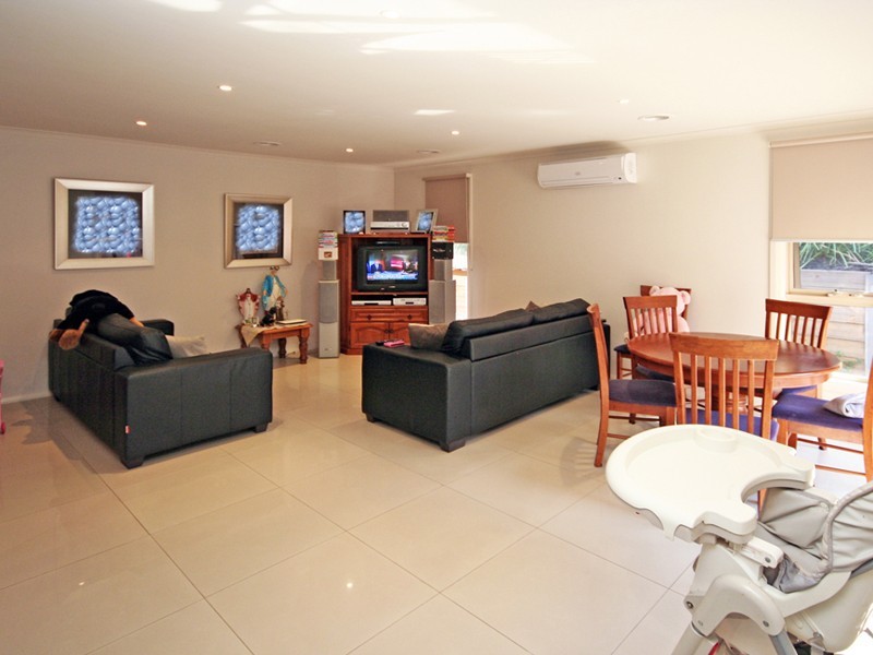 1A Houlder Avenue, Junction Village VIC 3977