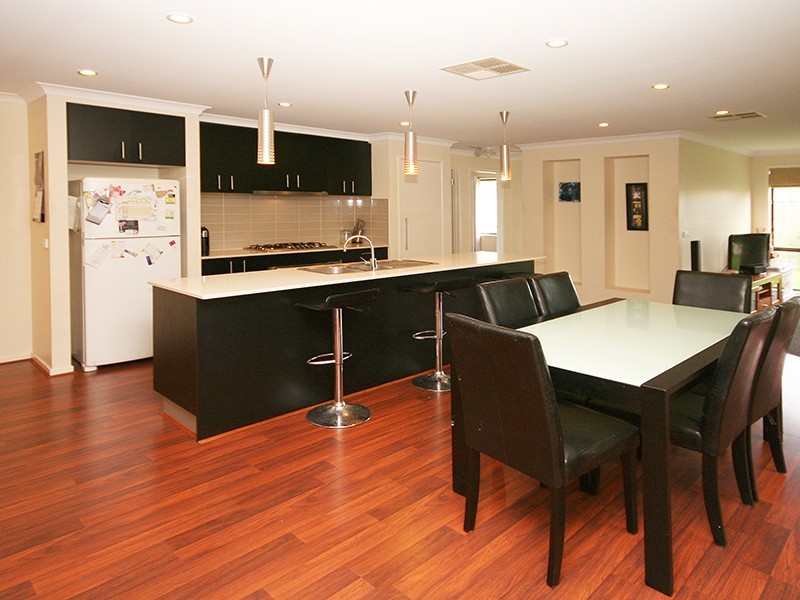 Cranbourne East VIC 3977