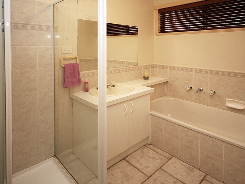 Cranbourne North VIC 3977