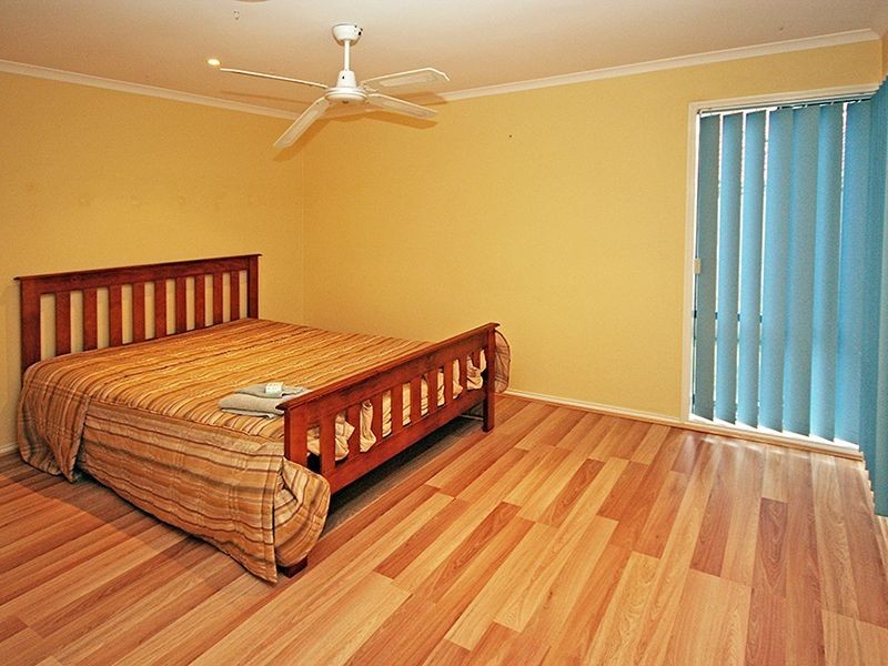 6 Dennis Close, Lynbrook VIC 3975